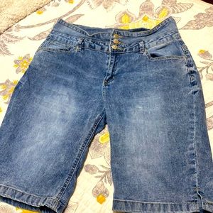 Suzanne Betro high waist Bermuda shorts…sz14